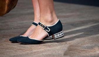 国产超舒服高跟鞋视频,揭秘国产超舒适高跟鞋的时尚魅力