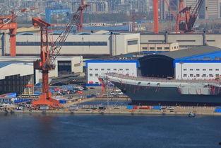 国产航母下水仪式视频,展现我国海军力量新飞跃