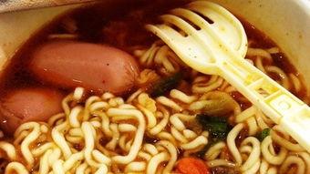 方便面推荐国产辣片视频,辣味升级！跟随视频探索国产辣片与方便面的完美搭配