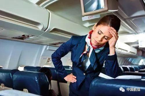 空姐聊国产飞机的视频,空姐亲述飞行体验与国产飞机发展历程
