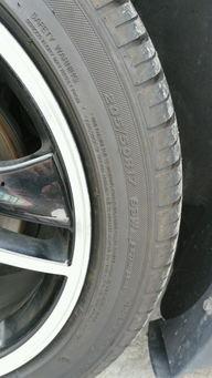 5系更换国产轮胎视频,宝马5系轮胎更换实拍解析