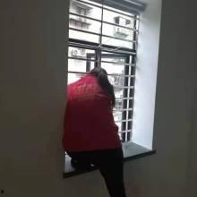 国产地板清洁视频,视频教你轻松打理家居地面