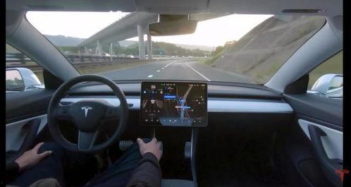 国产自动驾驶汽车视频